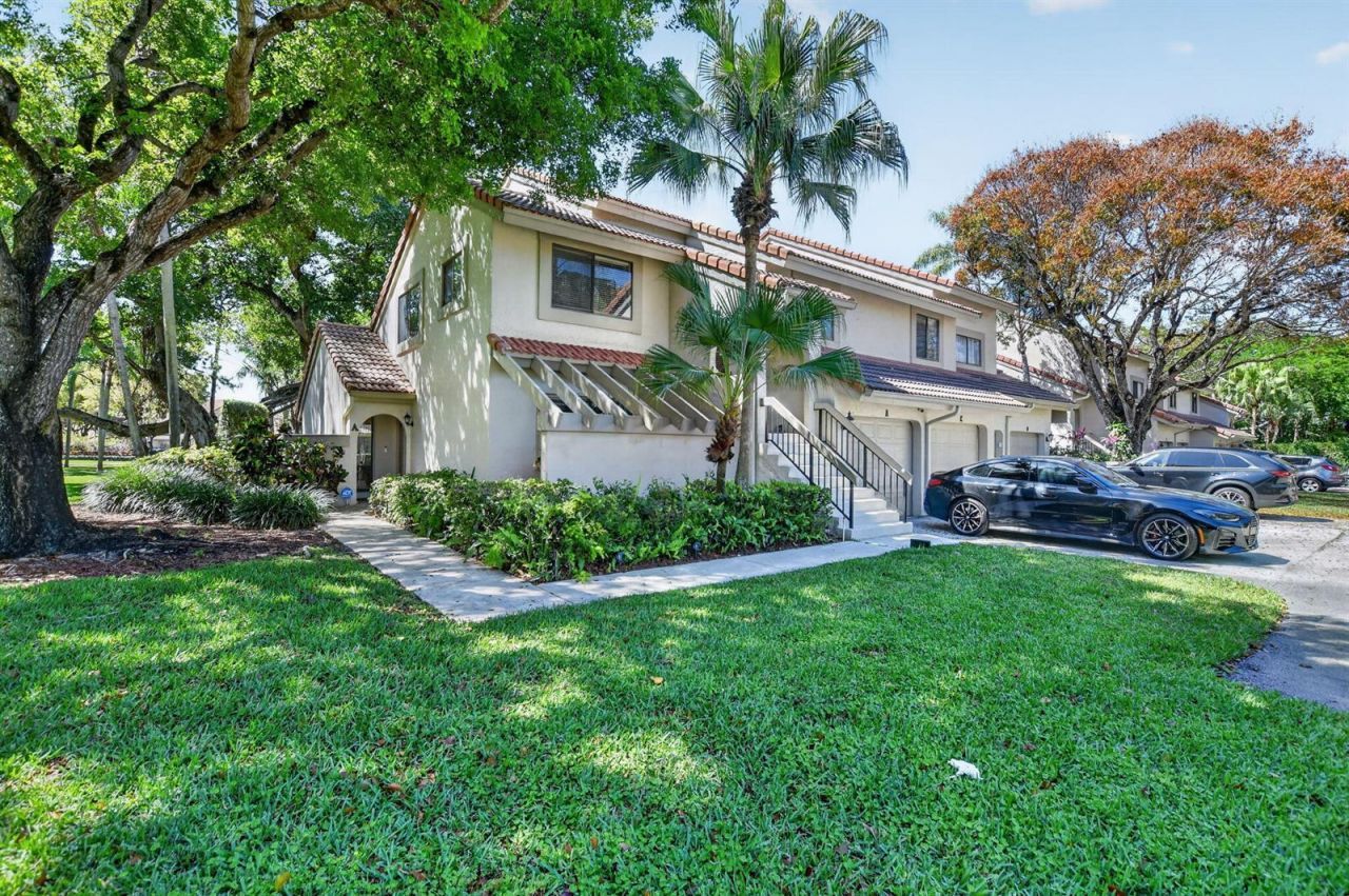 5530 Coach House Circle , Unit A, Boca Raton, FL 33486 Photo