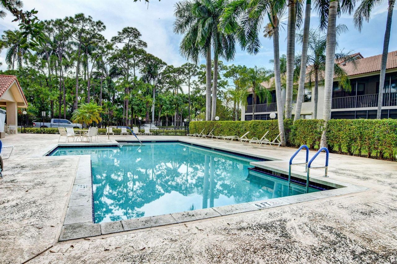 5530 Coach House Circle , Unit A, Boca Raton, FL 33486 Photo