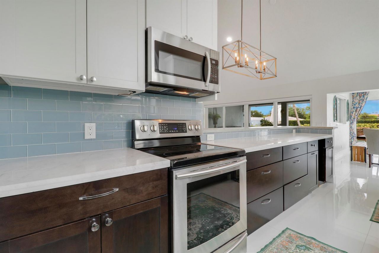 1560 Wilderness Road , West Palm Beach, FL 33409 Photo
