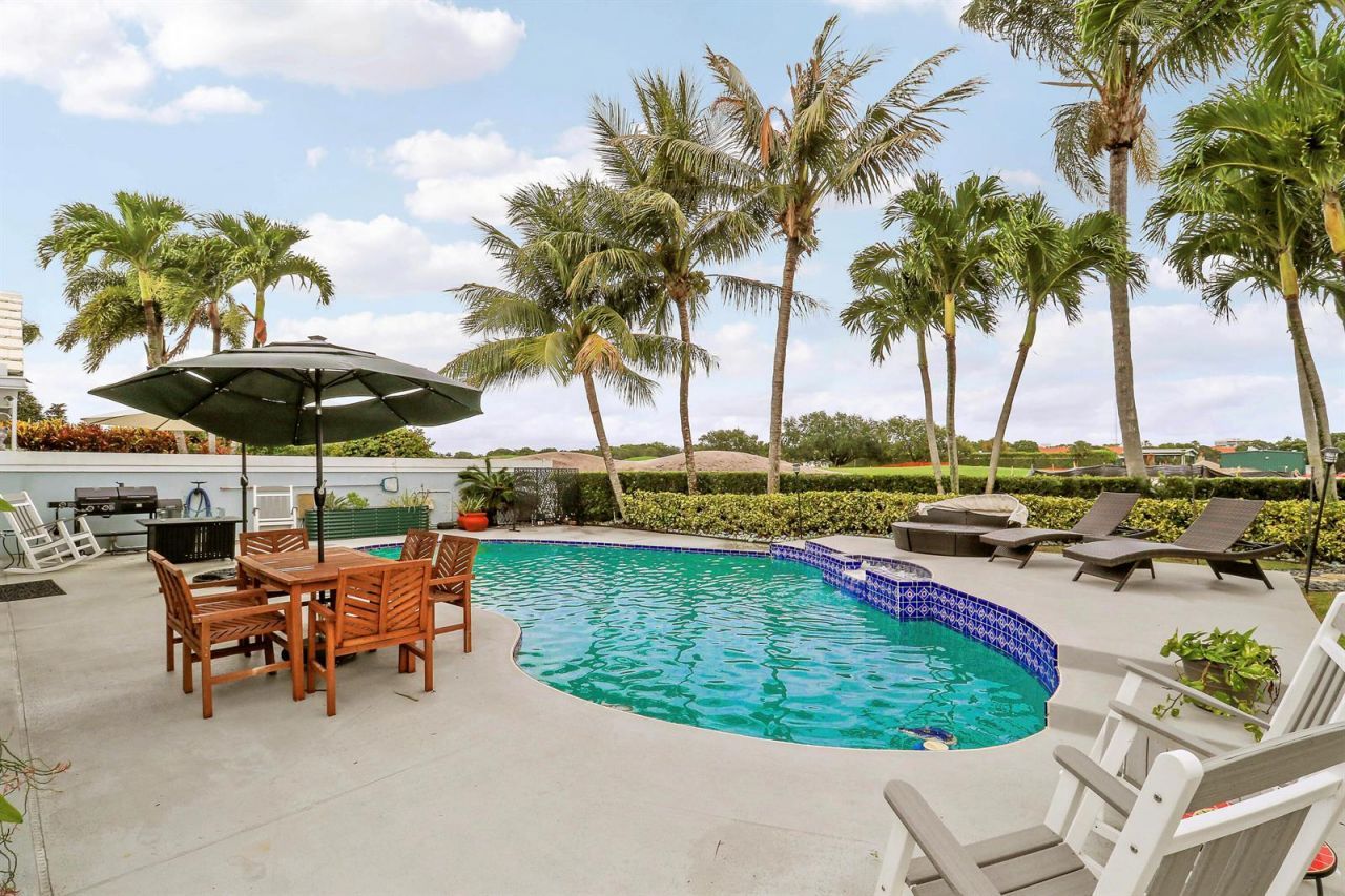 1560 Wilderness Road , West Palm Beach, FL 33409 Photo