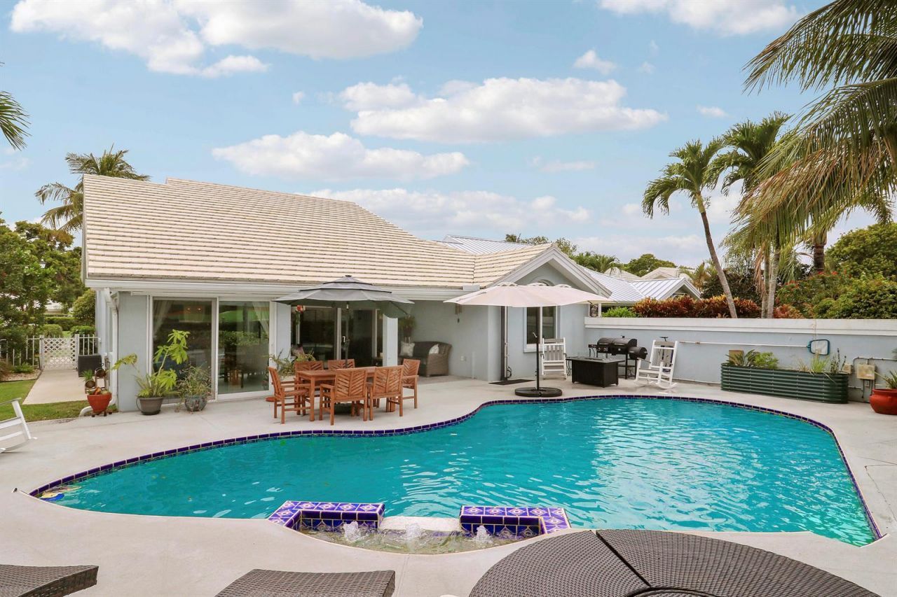 1560 Wilderness Road , West Palm Beach, FL 33409 Photo