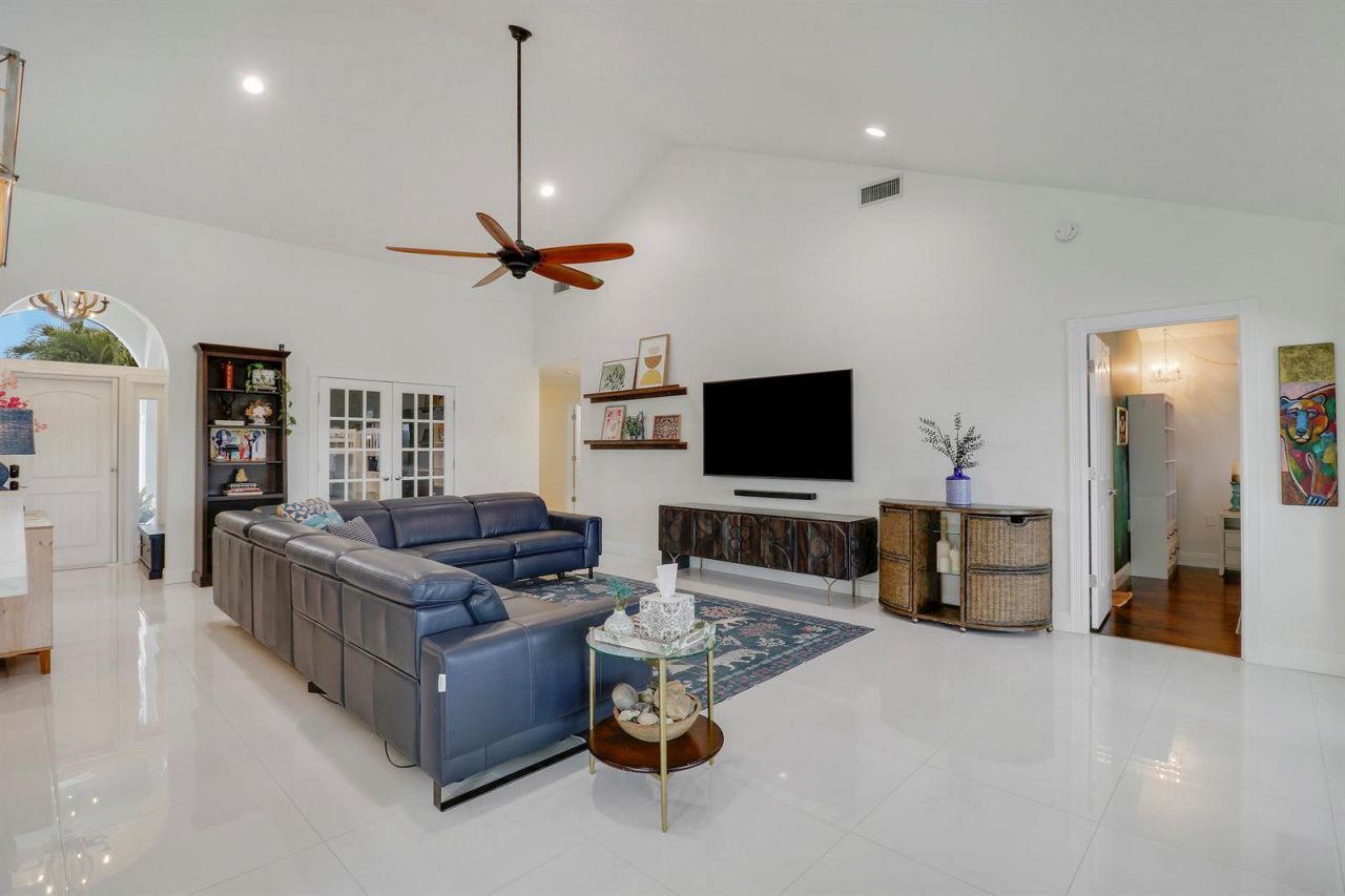 1560 Wilderness Road , West Palm Beach, FL 33409 Photo