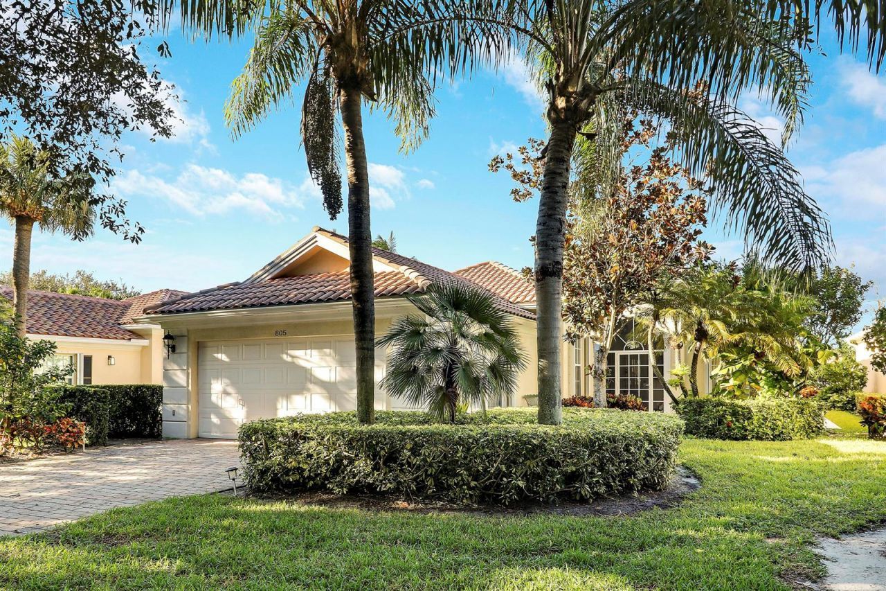 805 Niemen Drive , Palm Beach Gardens, FL 33410 Photo