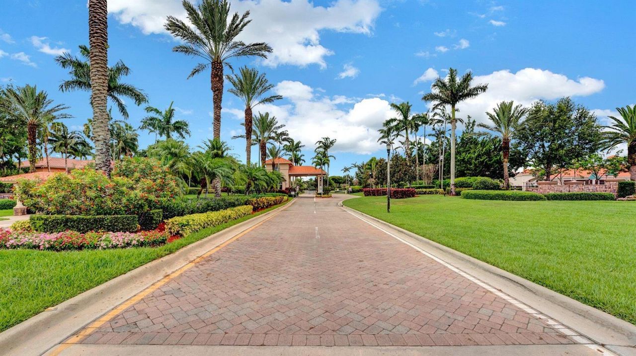 10641 Willow Oak Court , Wellington, FL 33414 Photo