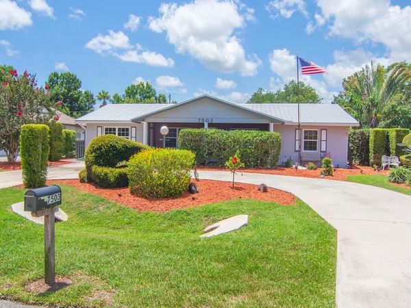 7503 Kenwood Road , Fort Pierce, FL 34951