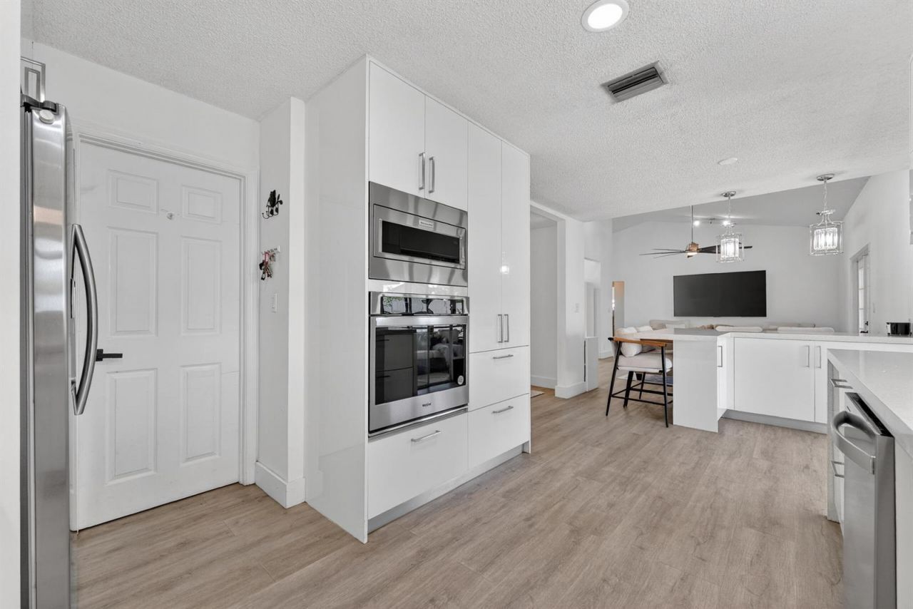7816 Sunflower Drive , Margate, FL 33063 Photo
