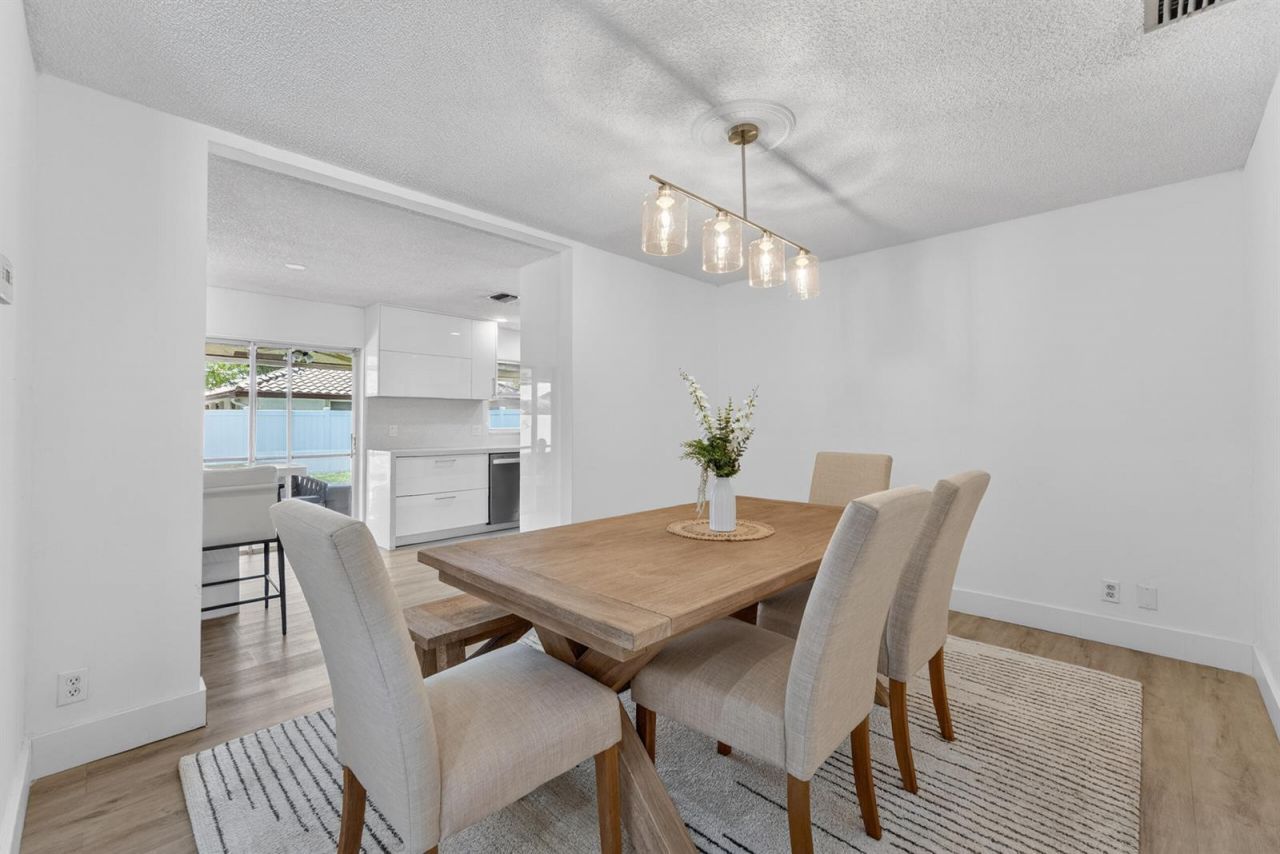 7816 Sunflower Drive , Margate, FL 33063 Photo