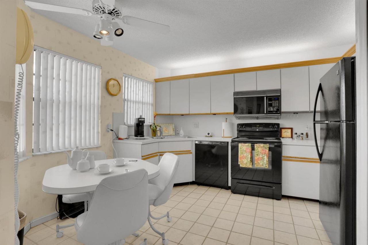 5881 Parkwalk Drive , Boynton Beach, FL 33472 Photo