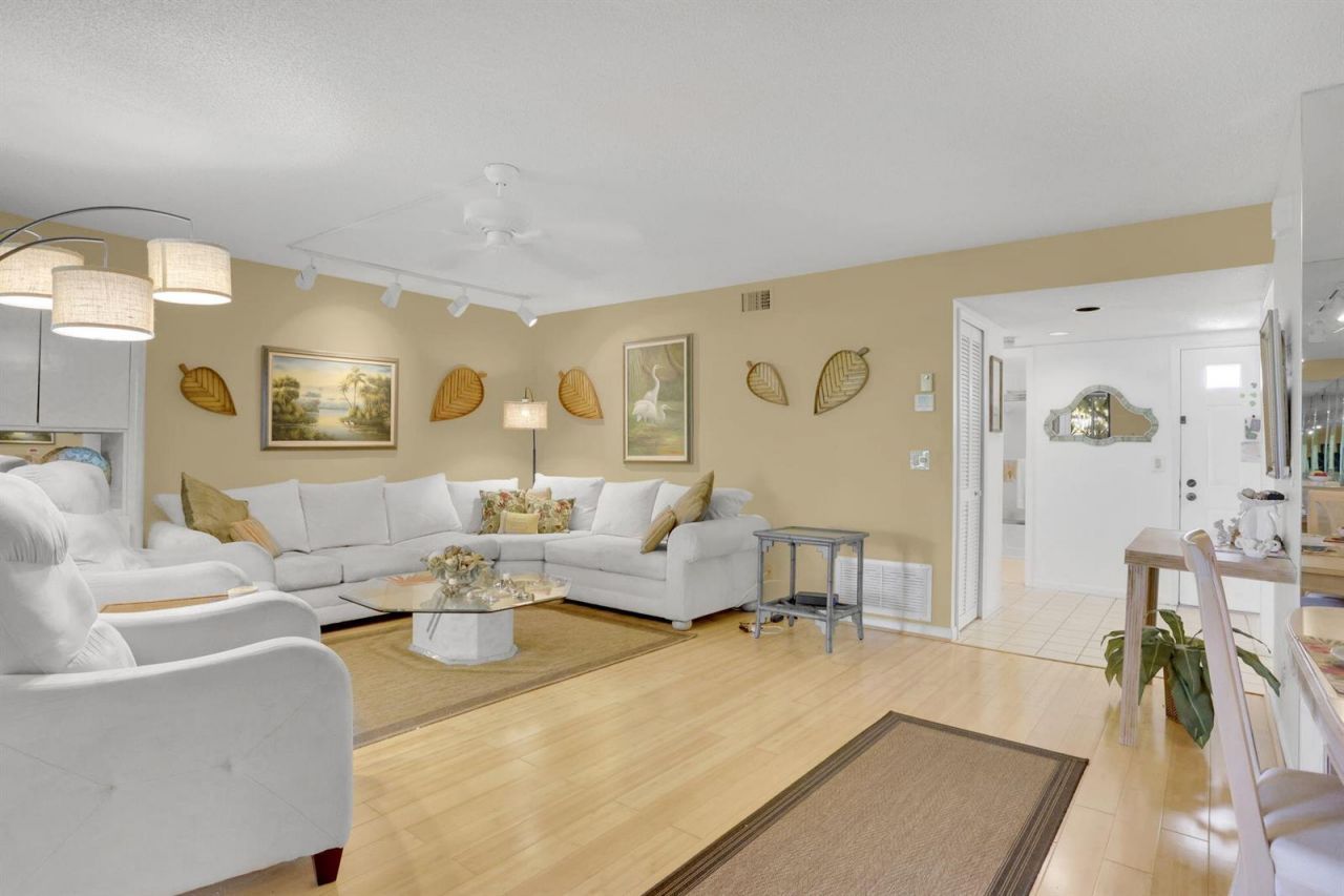 5881 Parkwalk Drive , Boynton Beach, FL 33472 Photo