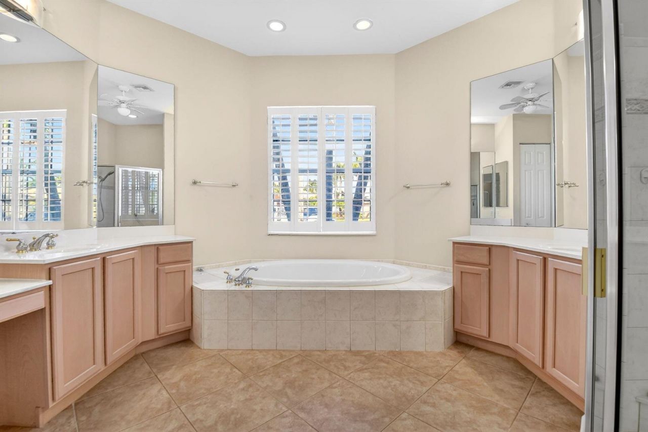 9566 Lantern Bay Circle , West Palm Beach, FL 33411 Photo