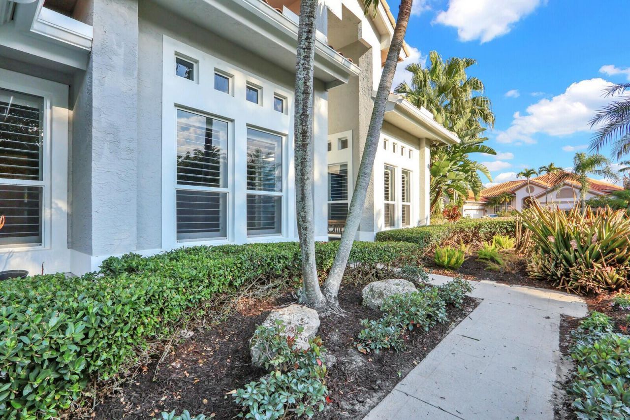 10 Martinique Cove , Palm Beach Gardens, FL 33418 Photo