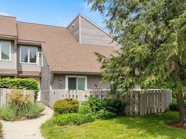 401 South Beach Road, Unit 401 and 402, South Burlington, VT 05482