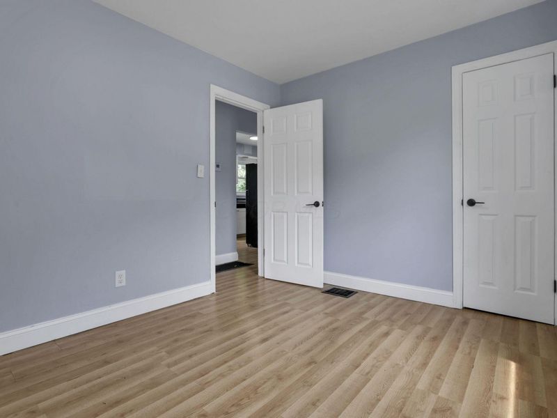 112 Columbian , Columbus, OH 43223 Photo 10