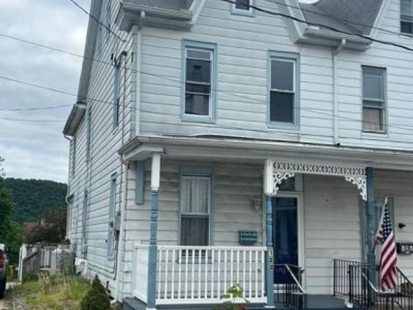 122 E MARKET STREET, SCHUYLKILL HAVEN, PA 17972