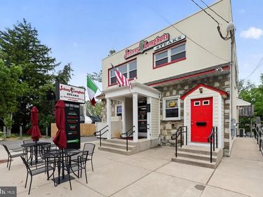 411 W BRIDGE STREET, MORRISVILLE, PA 19067