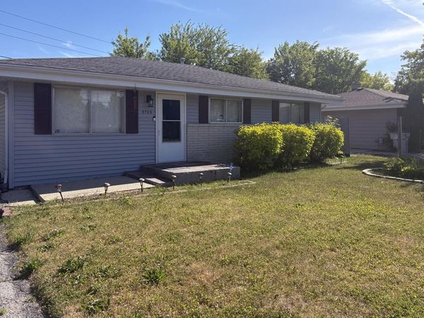5735 W Green tree ROAD, Milwaukee, WI 53223