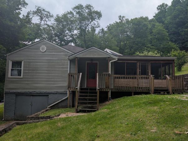 416 Georgia Ave, Pineville, KY 40977