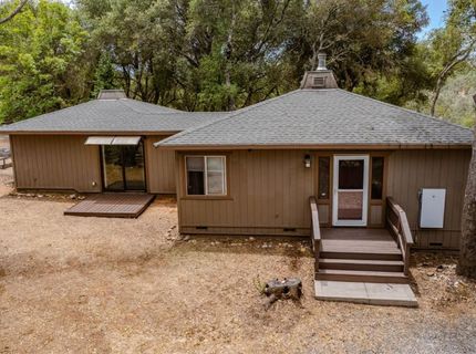 3011 Golden Gate Dr, San Andreas, CA 95249 Photo
