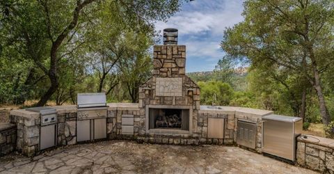 3011 Golden Gate Dr, San Andreas, CA 95249 Photo