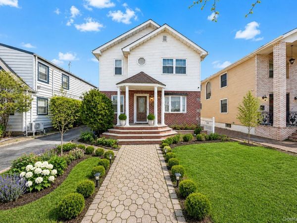79-31 Langdale Street, New Hyde Park, NY 11040