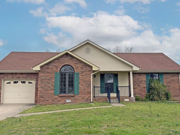 329 Northridge Dr , Clarksville, TN 37042