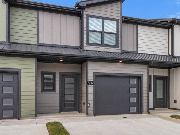 302 Jonathan Wade Circle , Clarksville, TN 37043