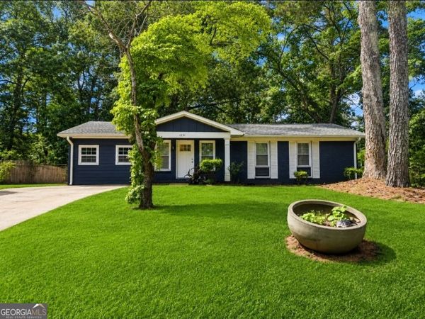 1551 Pine Glen Circle, Decatur, GA 30035