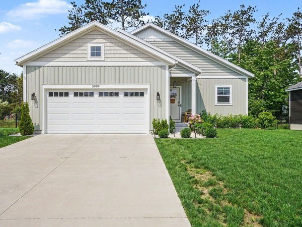 5999 N Bear Den Trail, Muskegon, MI 49444