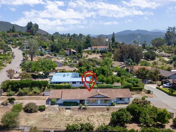 1216 Via Ramon, Escondido, CA 92029