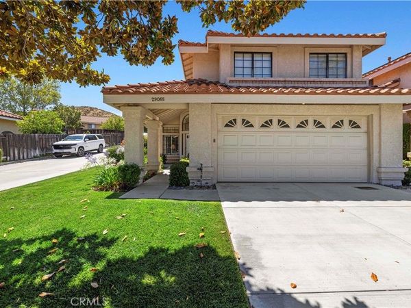 29065 Marilyn Dr, Canyon Country, CA 91387