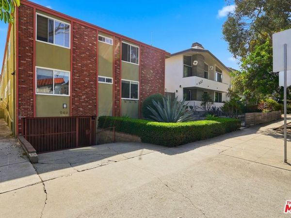 940 7th Street, Unit 8, Santa Monica, CA 90403