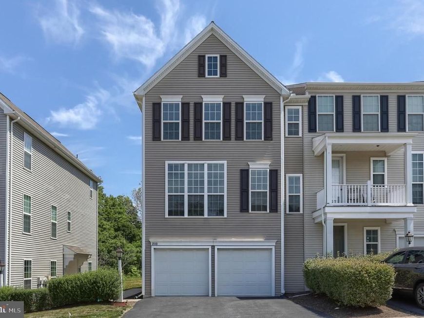 2113 Red Fox Drive , Hummelstown, PA 17036 Main Photo