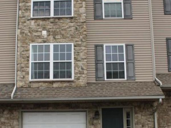 825 RACHEL DRIVE , YORK, PA 17404