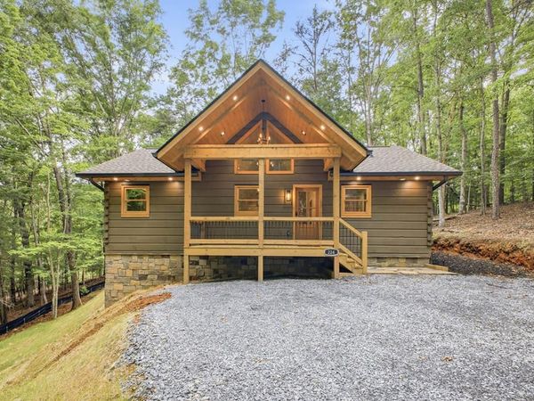 224 Pinecrest Drive, Ellijay, GA 30540