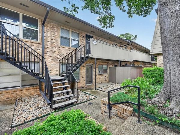 7929 Royal Lane , Unit 220, Dallas, TX 75230
