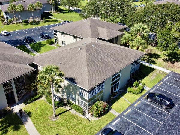 32 Lake Vista Trail, Unit 105, Port St. Lucie, FL 34952