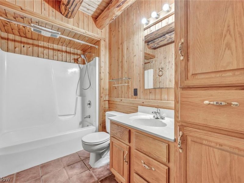 5082 Burgundy Court , West Salem, OH 44287 Photo 11