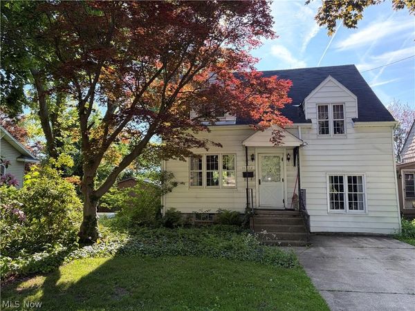 10772 Main Street , Mantua, OH 44255