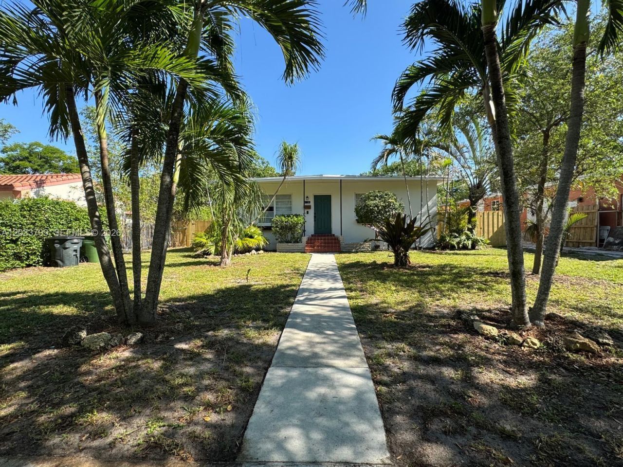 1135 NE 133 Rd St, North Miami, FL 33161 Photo