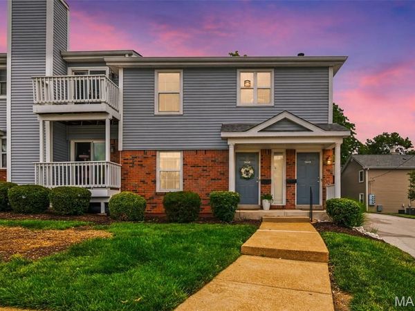 1446 High School Drive , Brentwood, MO 63144