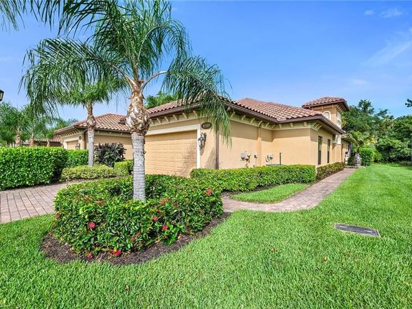 6589 Roma WAY , NAPLES, FL 34113