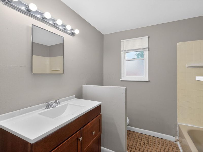 1401 Hentz Drive , Reynoldsburg, OH 43068 Photo 26