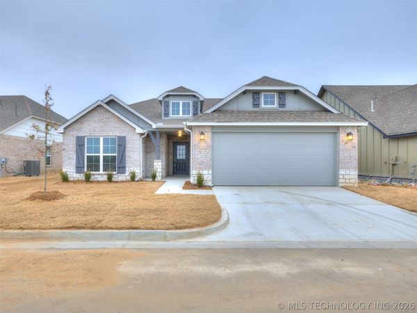 3401 E 153rd Street S, Bixby, OK 74008