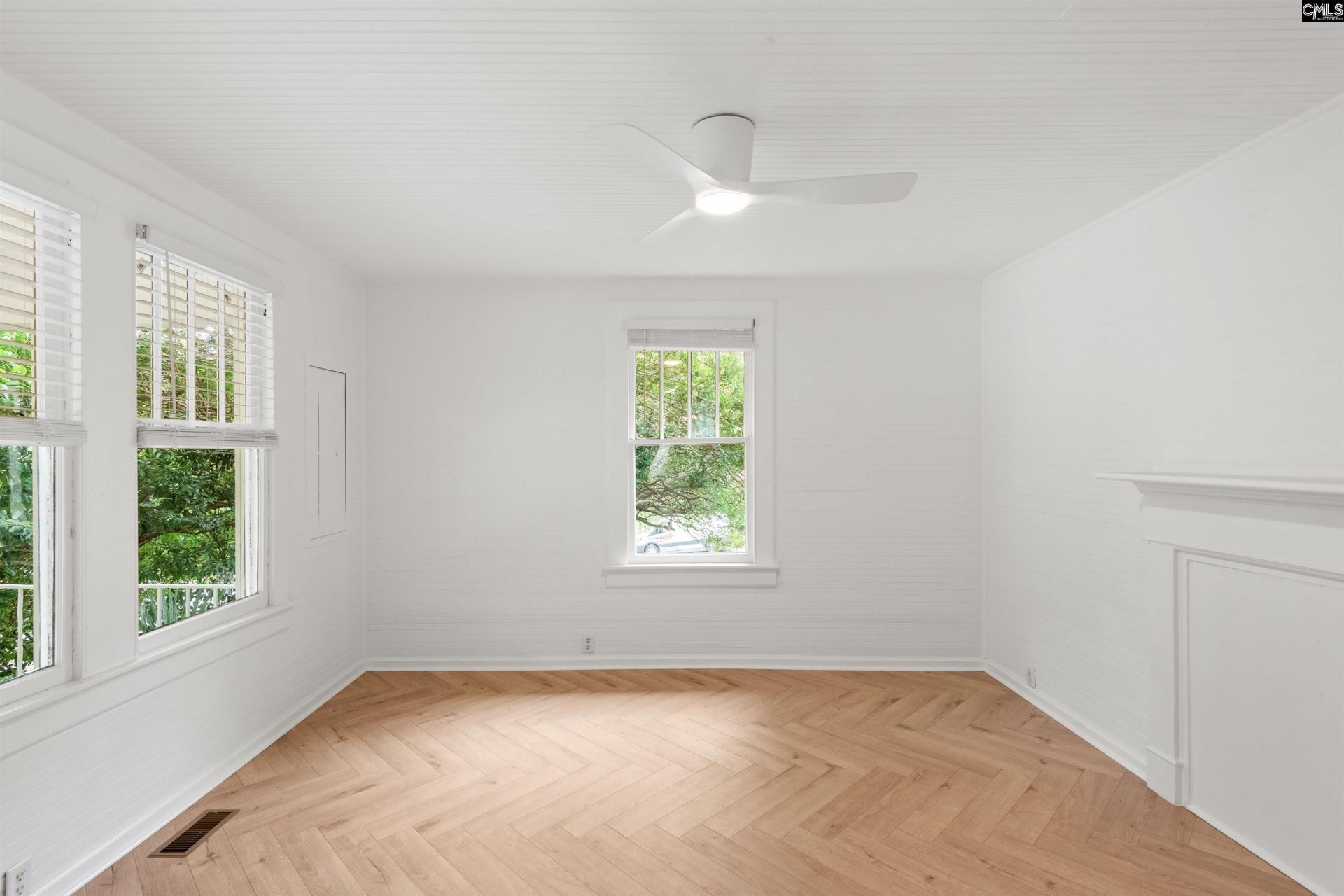 907 Beaufort Street Photo 12