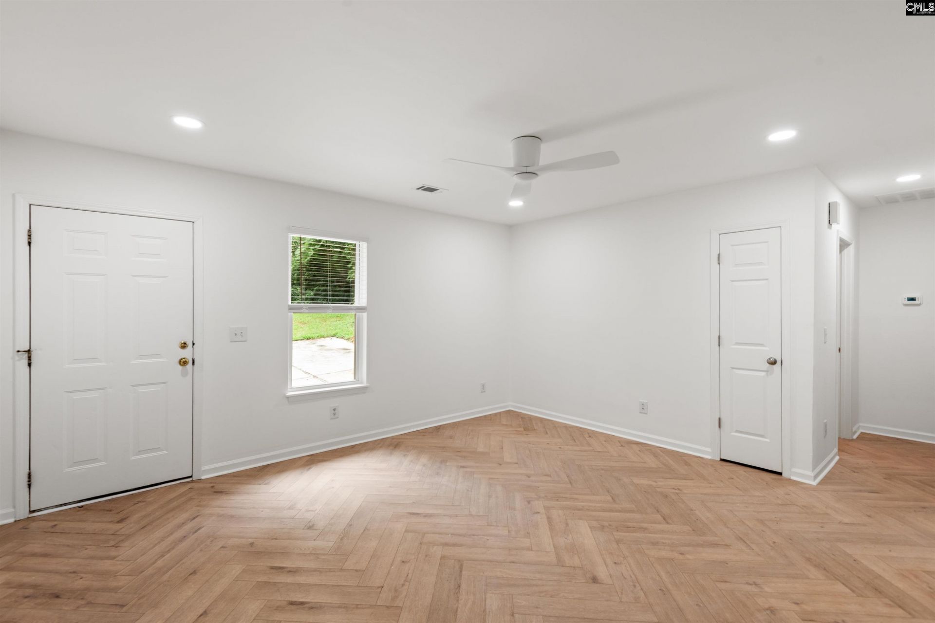 907 Beaufort Street Photo 27