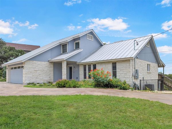19110 Hornsby LN, Spicewood, TX 78669