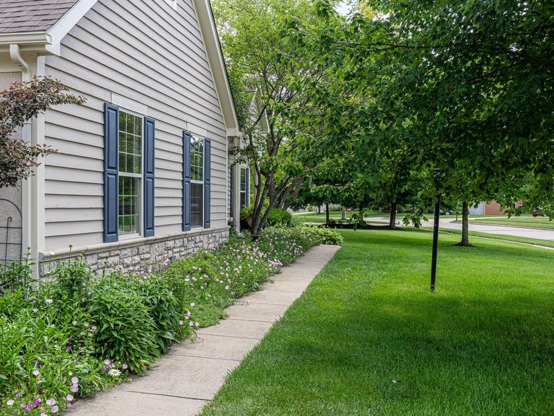 2447 Tucker Trail, Lewis Center, OH 43035 Photo 17
