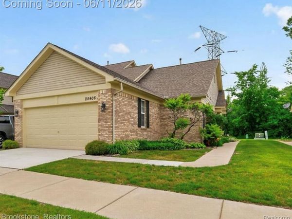 25406 Willowbrook Court, Huron Twp, MI 48134