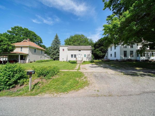 215 S Jackson , Addison, MI 49221