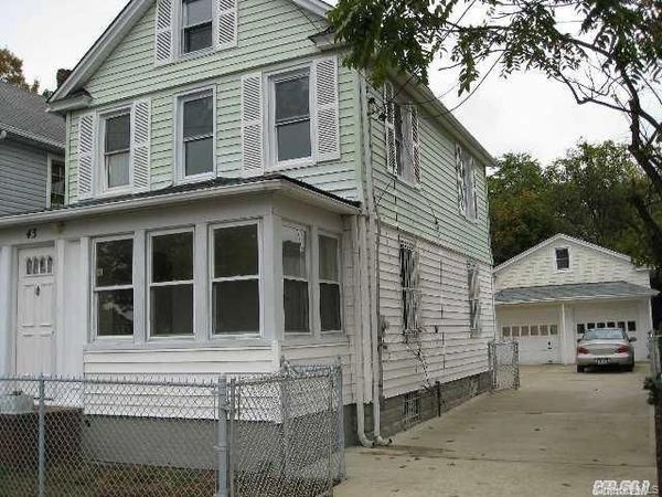 43 W Graham Avenue, Hempstead, NY 11550